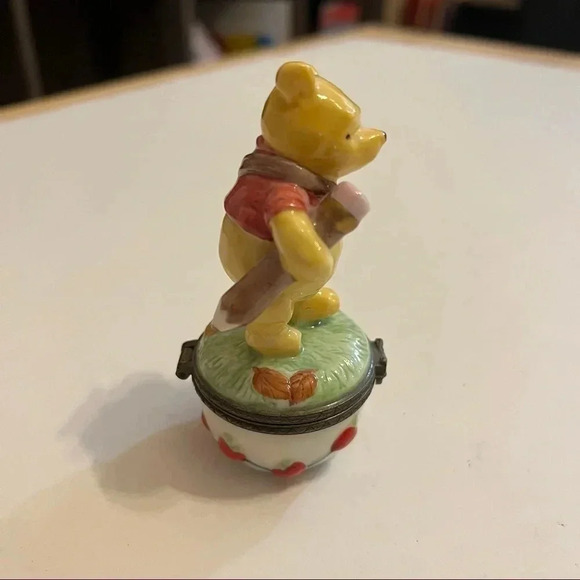 Midwest Cannon Falls Disney Winnie the Pooh School Pencil Trinket Box September - Picture 2 of 8